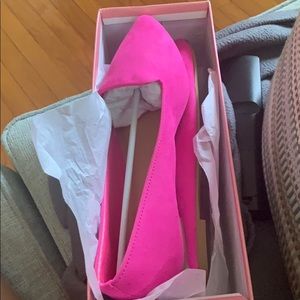 Hot pink pointed toe flats